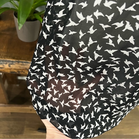 Mexx Sheer Short Sleeve Top with Bottom Tie Up - Picture 7 of 13